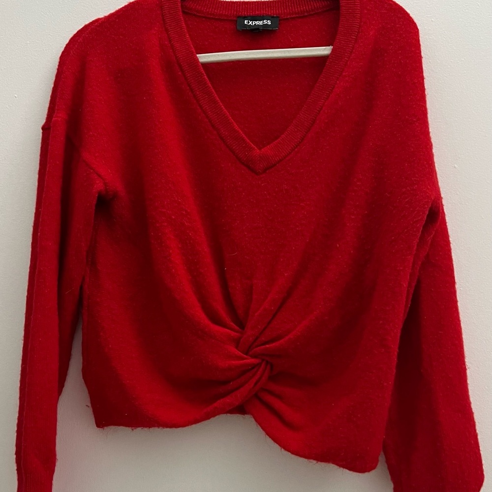 Red sweater - Picture 3 of 4